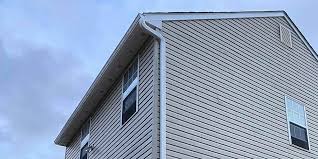 Siding Removal and Disposal in Oskaloosa, KS